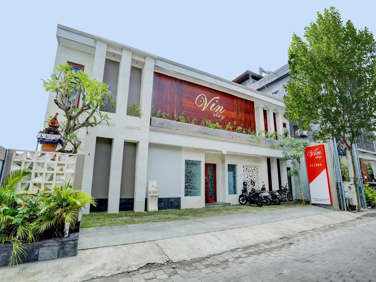Super Oyo Capital O 90291 Vin Stay Petanu Pesanggaran 2*,  Indonesia