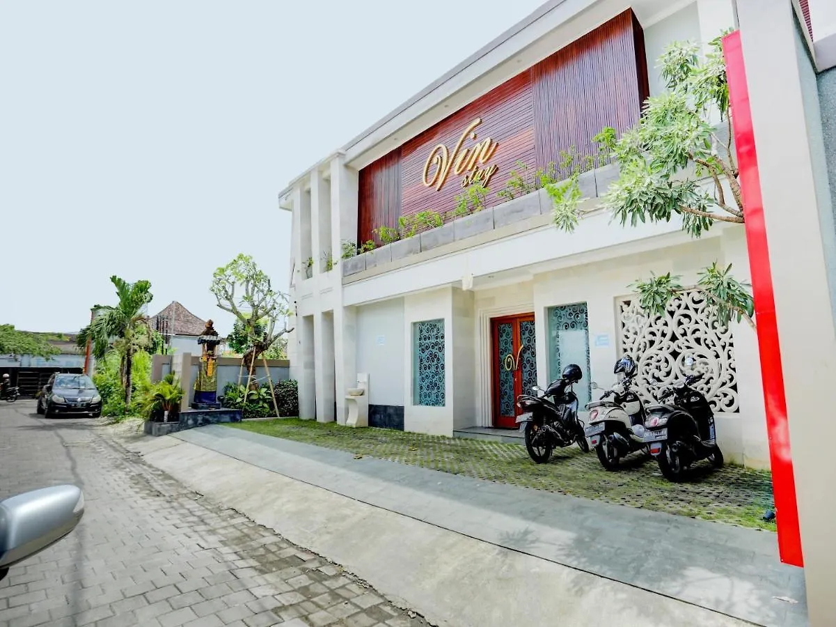 Super Oyo Capital O 90291 Vin Stay Petanu Pesanggaran