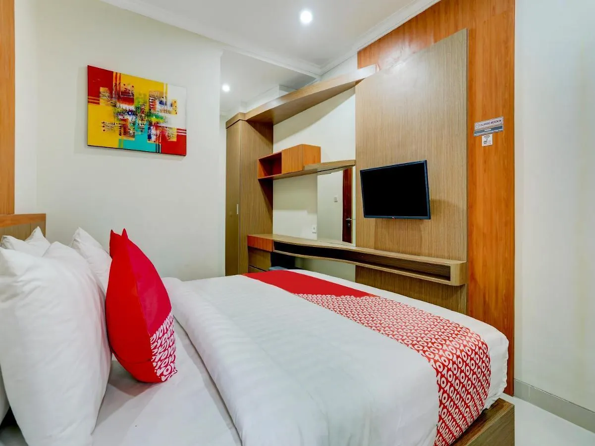 Super Oyo Capital O 90291 Vin Stay Petanu Pesanggaran 2*,  Indonesia