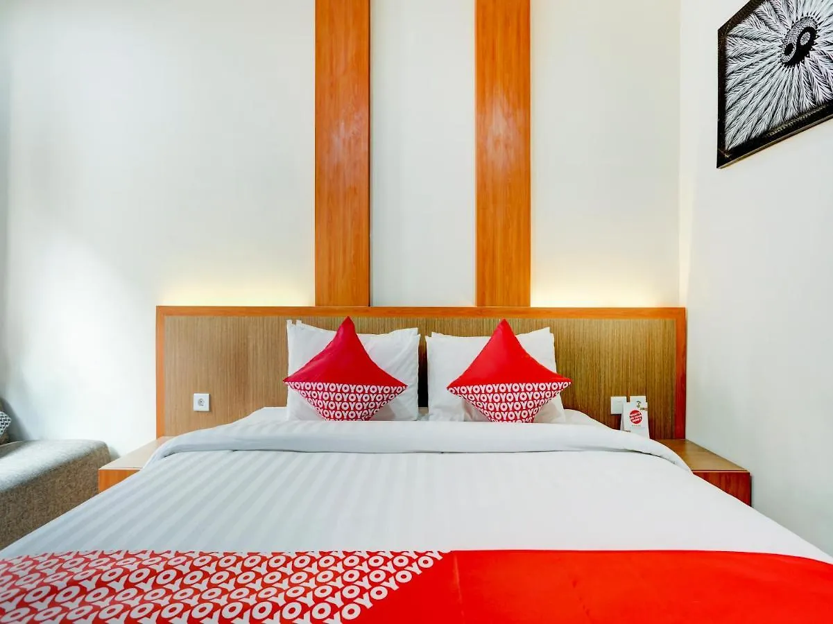 Super Oyo Capital O 90291 Vin Stay Petanu Pesanggaran