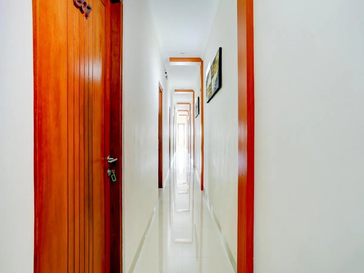 Super Oyo Capital O 90291 Vin Stay Petanu Pesanggaran